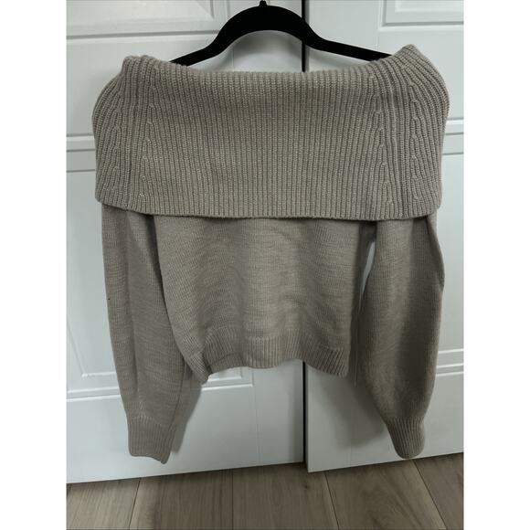 Splendid Women’s Sweater In Beige Color Size S NWT - Picture 3 of 4